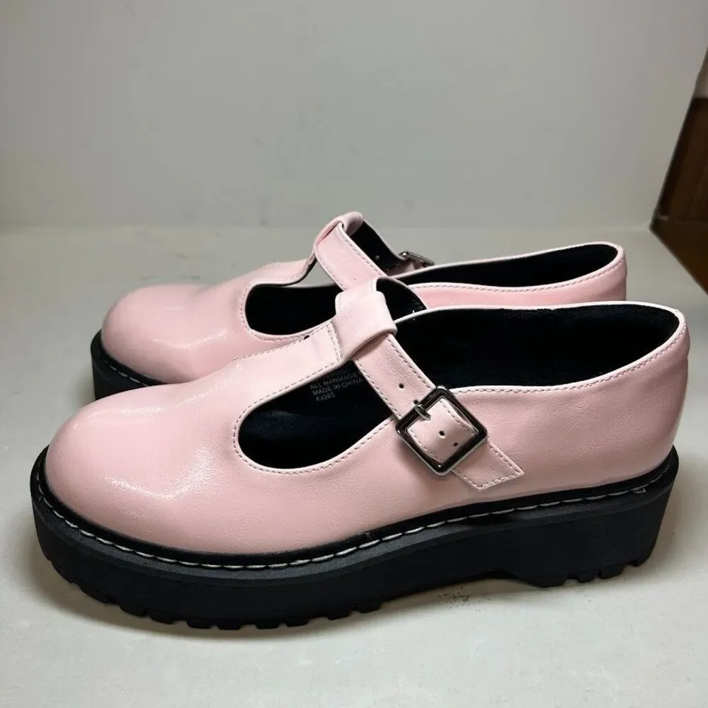 Wild Pair Womens 9.5 M Pink Patent Amalie Mary Jane Buckle Platforms NIB IY0